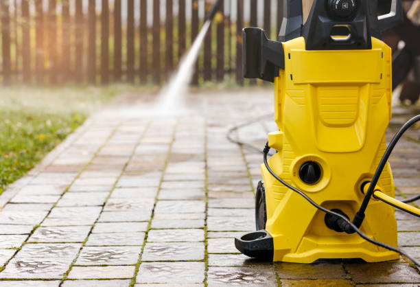 Animal Enclosure Cleaning in Porcupine, SD